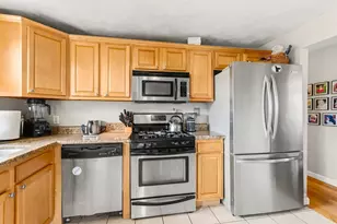 183 E Broadway, Haverhill, MA 01830 - Photo 17