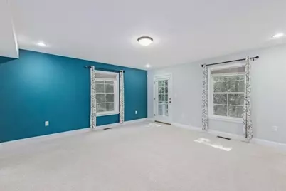 52 Compass Pt #52, North Andover, MA 01845 - Photo 9