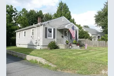 118 Randolph Ave, Tiverton, RI 02878 - Photo 3