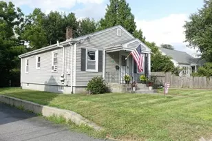 118 Randolph Ave, Tiverton, RI 02878 - Photo 3