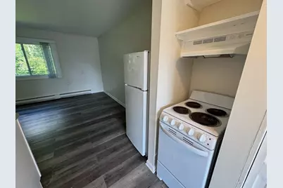 10 Belchertown Rd #7, Amherst, MA 01002 - Photo 3