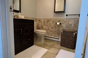 35 Chilmark, Worcester, MA 01604 - Photo 3