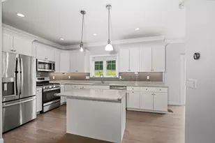 95 Lowell Rd, Pepperell, MA 01463 - Photo 7