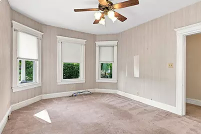 33 Kenwood Ter, Springfield, MA 01108 - Photo 7