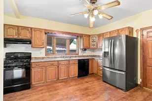 33 Kenwood Terrace, Springfield, MA 01108 - Photo 17