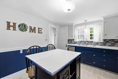 250 Gillette Ave, Springfield, MA 01118 - Photo 9