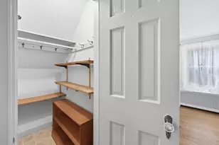 250 Gillette Ave, Springfield, MA 01118 - Photo 23