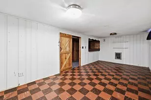 250 Gillette Ave, Springfield, MA 01118 - Photo 33