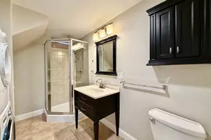 512 E 3rd St, Boston, MA 02127 - Photo 11
