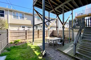 512 E 3rd St, Boston, MA 02127 - Photo 1
