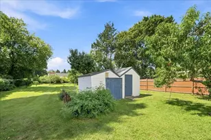 9 Oliver St, Milford, MA 01757 - Photo 17