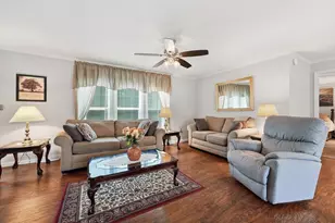 11 Carol Cir, Westfield, MA 01085 - Photo 3