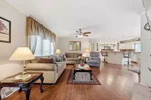 11 Carol Cir, Westfield, MA 01085 - Photo 5