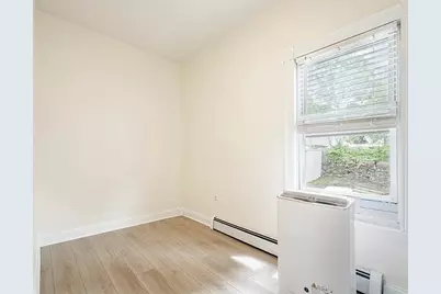 8 Oak St #1, North Attleboro, MA 02760 - Photo 5