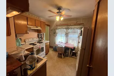 104 Balis St, Springfield, MA 01109 - Photo 15