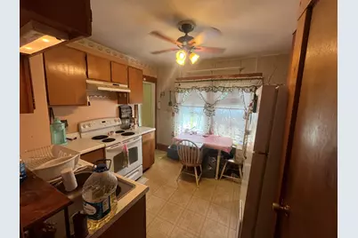 104 Balis St, Springfield, MA 01109 - Photo 15