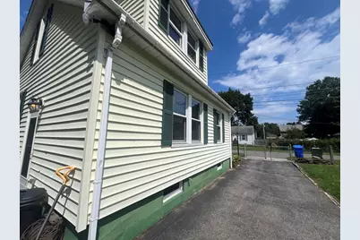 104 Balis St, Springfield, MA 01109 - Photo 7