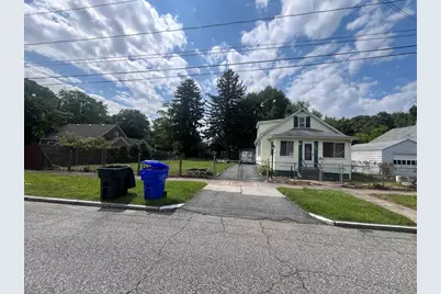 104 Balis St, Springfield, MA 01109 - Photo 1