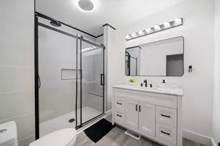 275 Broadway St, Chicopee, MA 01020 - Photo 27