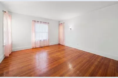 275 Broadway St, Chicopee, MA 01020 - Photo 23