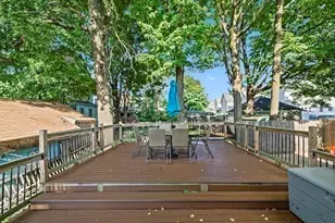 275 Broadway St, Chicopee, MA 01020 - Photo 27