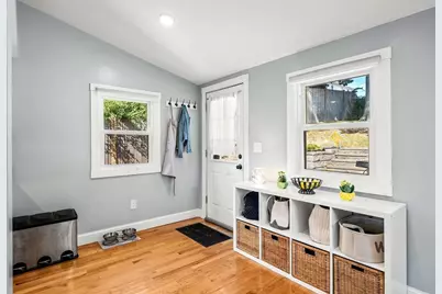26 Macdonald St, Boston, MA 02136 - Photo 25