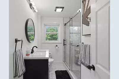 229 Whalom Rd, Lunenburg, MA 01462 - Photo 23