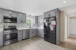 229 Whalom Rd, Lunenburg, MA 01462 - Photo 7