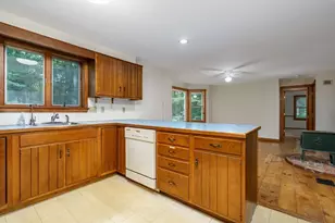 123 Saunders St, Gardner, MA 01440 - Photo 17