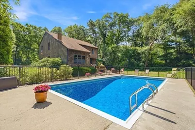 43 E Russell Mills Rd, Plymouth, MA 02360 - Photo 5
