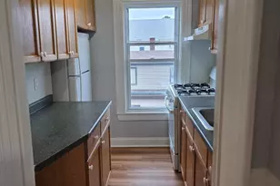 194 Albion St, Fall River, MA 02723 - Photo 3