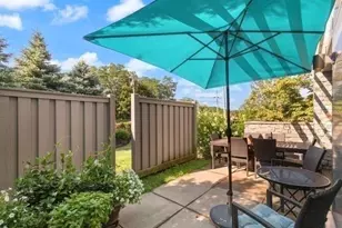 201 Elliott St, Beverly, MA 01915 - Photo 27