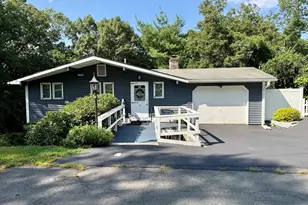 4 Highland Cir, Montague, MA 01376 - Photo 1
