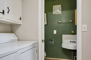 35 Meadow Ln, Greenfield, MA 01301 - Photo 17