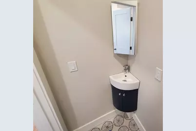 21 Wallingford Rd #3, Boston, MA 02135 - Photo 21
