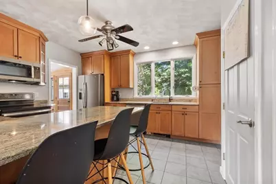 804 Main Street, Lynnfield, MA 01940 - Photo 9