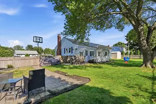16 Robert Ave, Woburn, MA 01801 - Photo 29