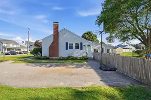 16 Robert Ave, Woburn, MA 01801 - Photo 33