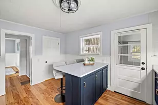 53 Sewall St, Marblehead, MA 01945 - Photo 5