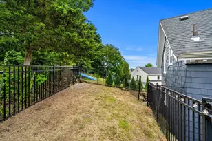53 Sewall St, Marblehead, MA 01945 - Photo 23