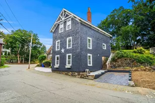 53 Sewall St, Marblehead, MA 01945 - Photo 25