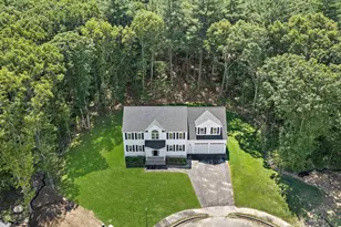 4 Clarendon Cir, Holbrook, MA 02343 - Photo 31