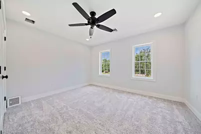 4 Clarendon Circle, Holbrook, MA 02343 - Photo 21