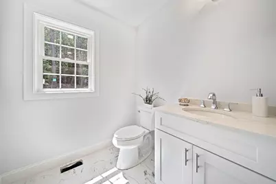 4 Clarendon Circle, Holbrook, MA 02343 - Photo 15