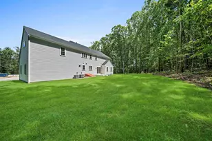 4 Clarendon Cir, Holbrook, MA 02343 - Photo 29