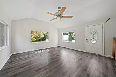 379 West Washington Street, Hanson, MA 02341 - Photo 33