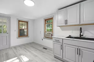 85 Silas St, Springfield, MA 01109 - Photo 13