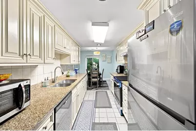 95 Commons Dr #107, Shrewsbury, MA 01545 - Photo 9