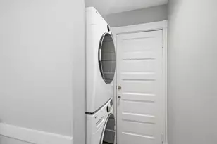 9 Hatch St, Boston, MA 02127 - Photo 15