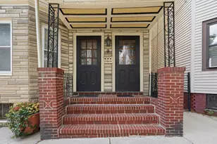 9 Hatch St, Boston, MA 02127 - Photo 3